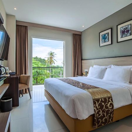 Hotel Montana Premier Senggigi Exterior foto