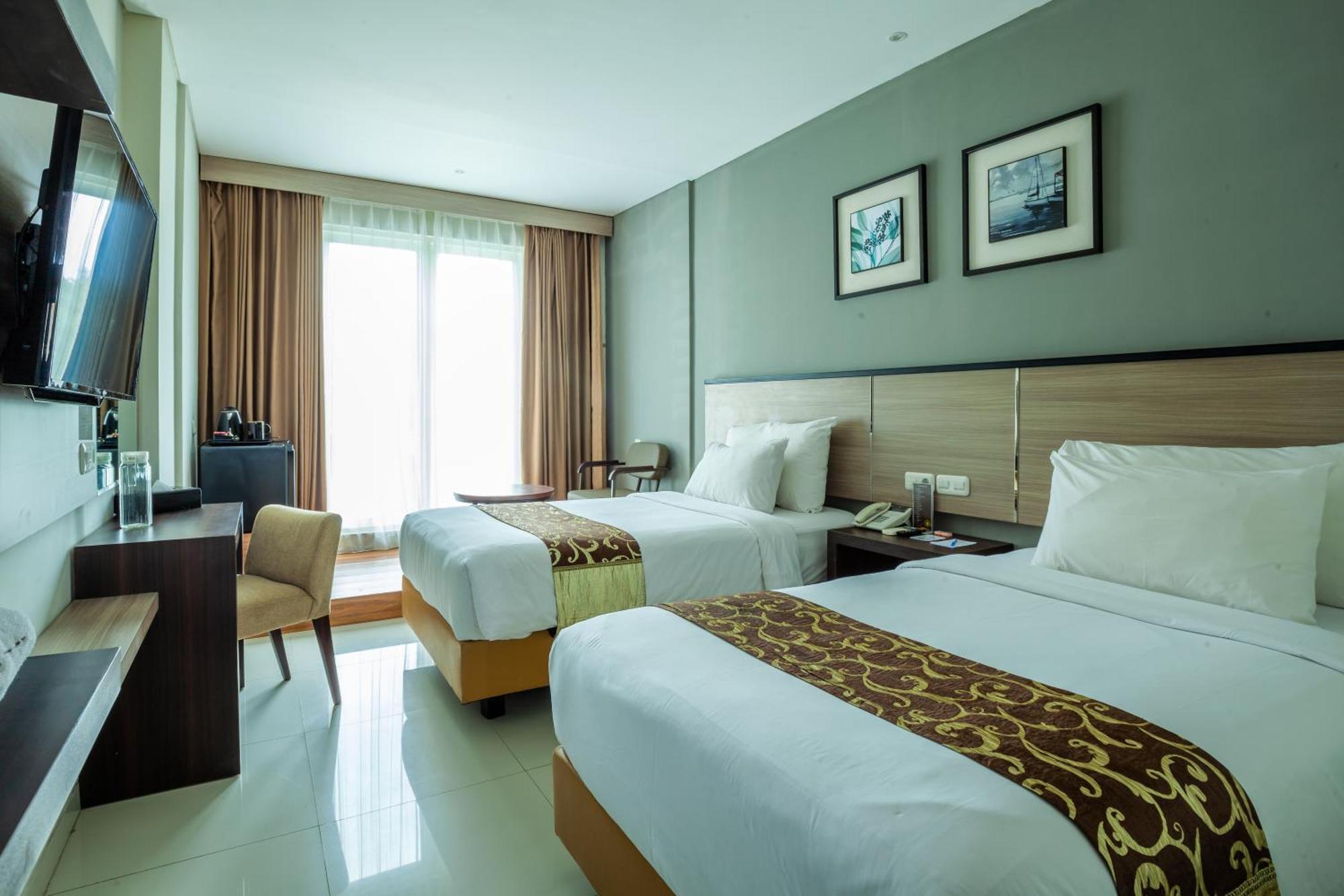 Hotel Montana Premier Senggigi Exterior foto